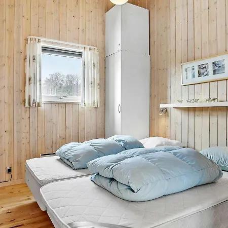 Vakantiehuis Three-bedroom Holiday In Sjolund 3 Hejls
