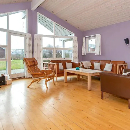 Three-bedroom Holiday In Sjolund 3 Vakantiehuis Hejls