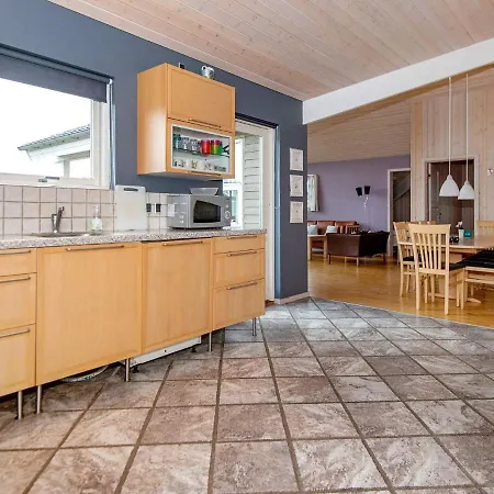 Vakantiehuis Three-bedroom Holiday In Sjolund 3 *